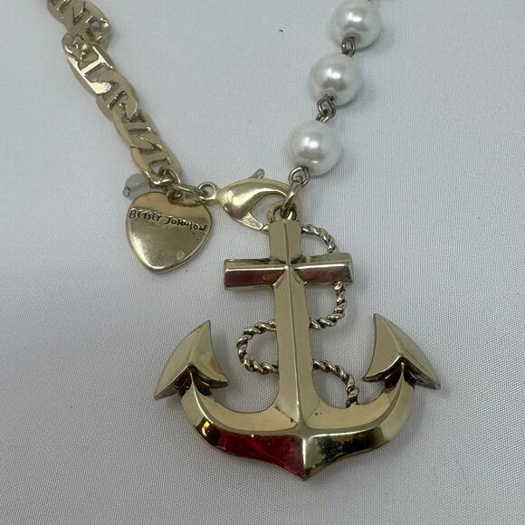 Betsey Johnson Anchors Away Faux Pearl & Chain Pendant Necklace - Picture 1 of 3